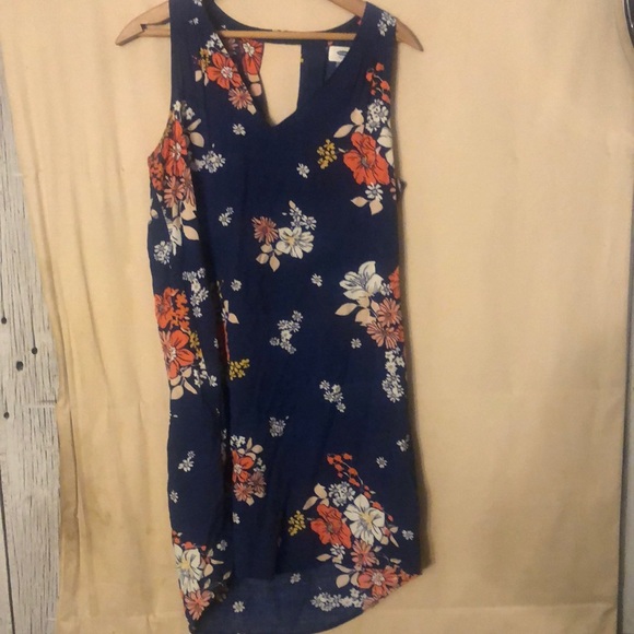 Old navy keyhole back dress scalloped front slightly really print for spring - Picture 1 of 3